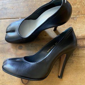 AUTHENTIC MARGIELA BLACK TABI PUMPS 36/37